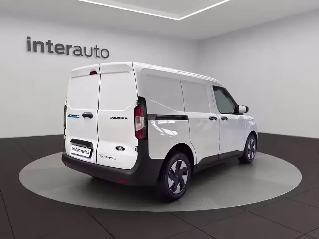 Nuova Ford E-Transit Trend 100 kW (136 CV) 2026 Furgone