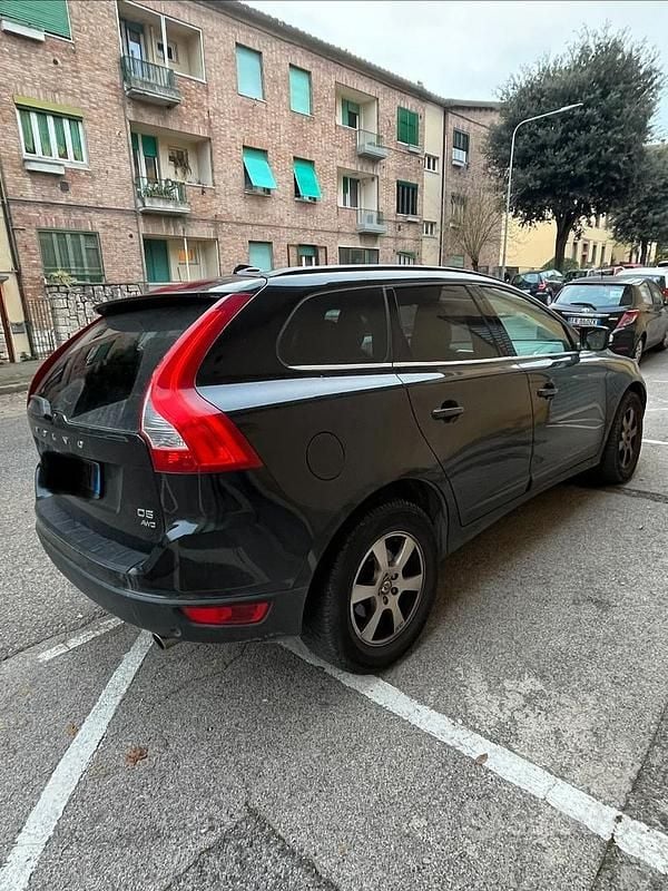 Usata Volvo XC60 R-Design 205 CV (150 kW) 2012 Nero SUV