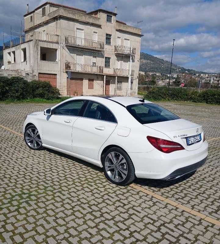 Usata Mercedes CLA200 Business 136 CV (100 kW) 2017 Berlina