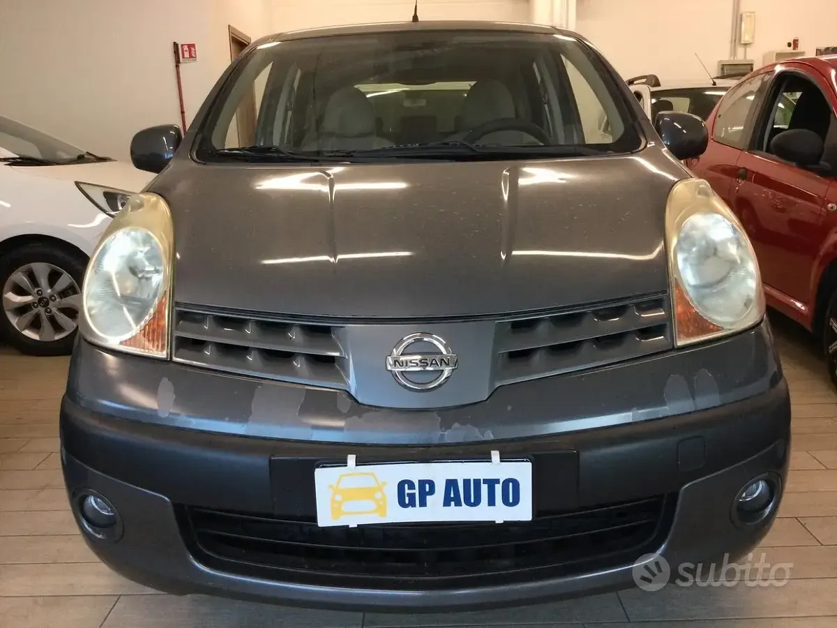 Usata Nissan Note Tekna 110 CV (80 kW) 2006 Grigio Utilitaria
