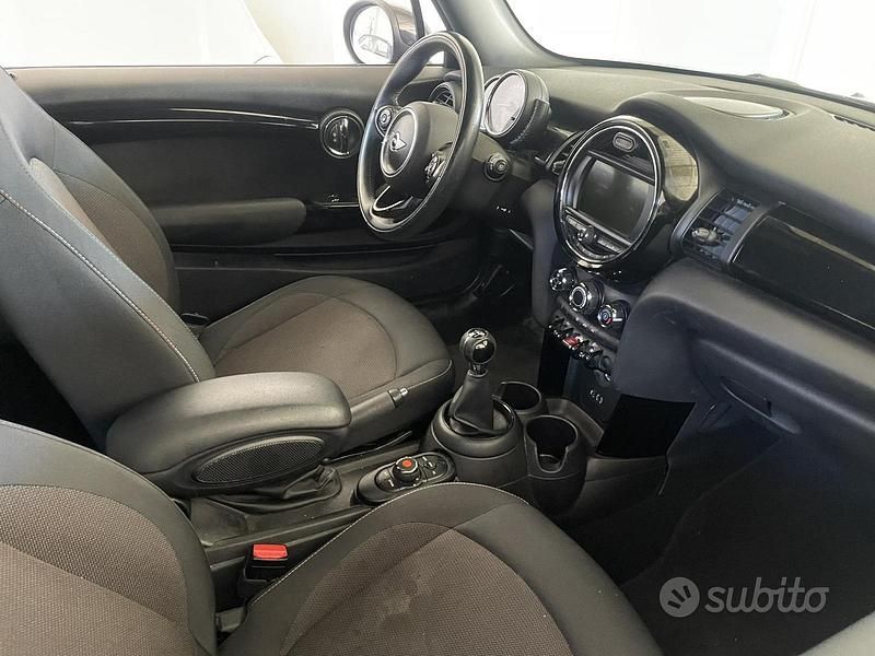 Usata Mini Cooper Coupé Hype 116 CV (85 kW) 2017 Grigio Coupé