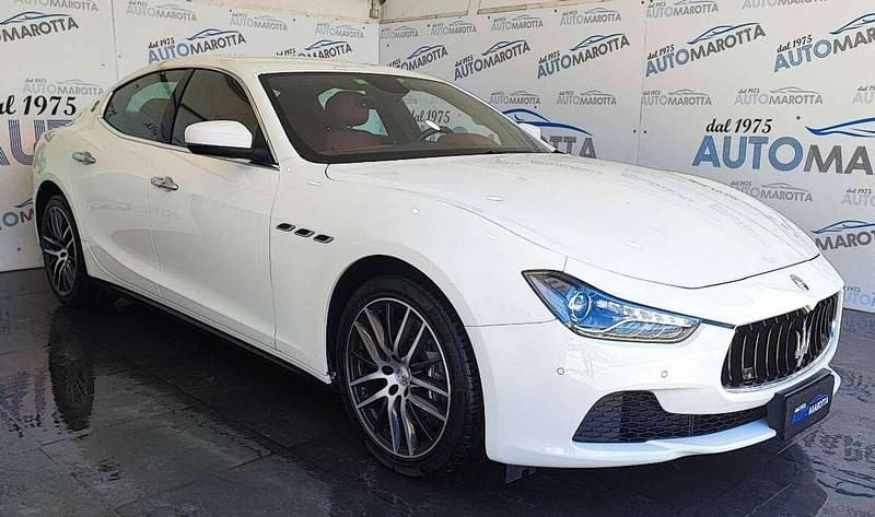 Usata Maserati Ghibli 275 CV (202 kW) 2016 Bianco Berlina