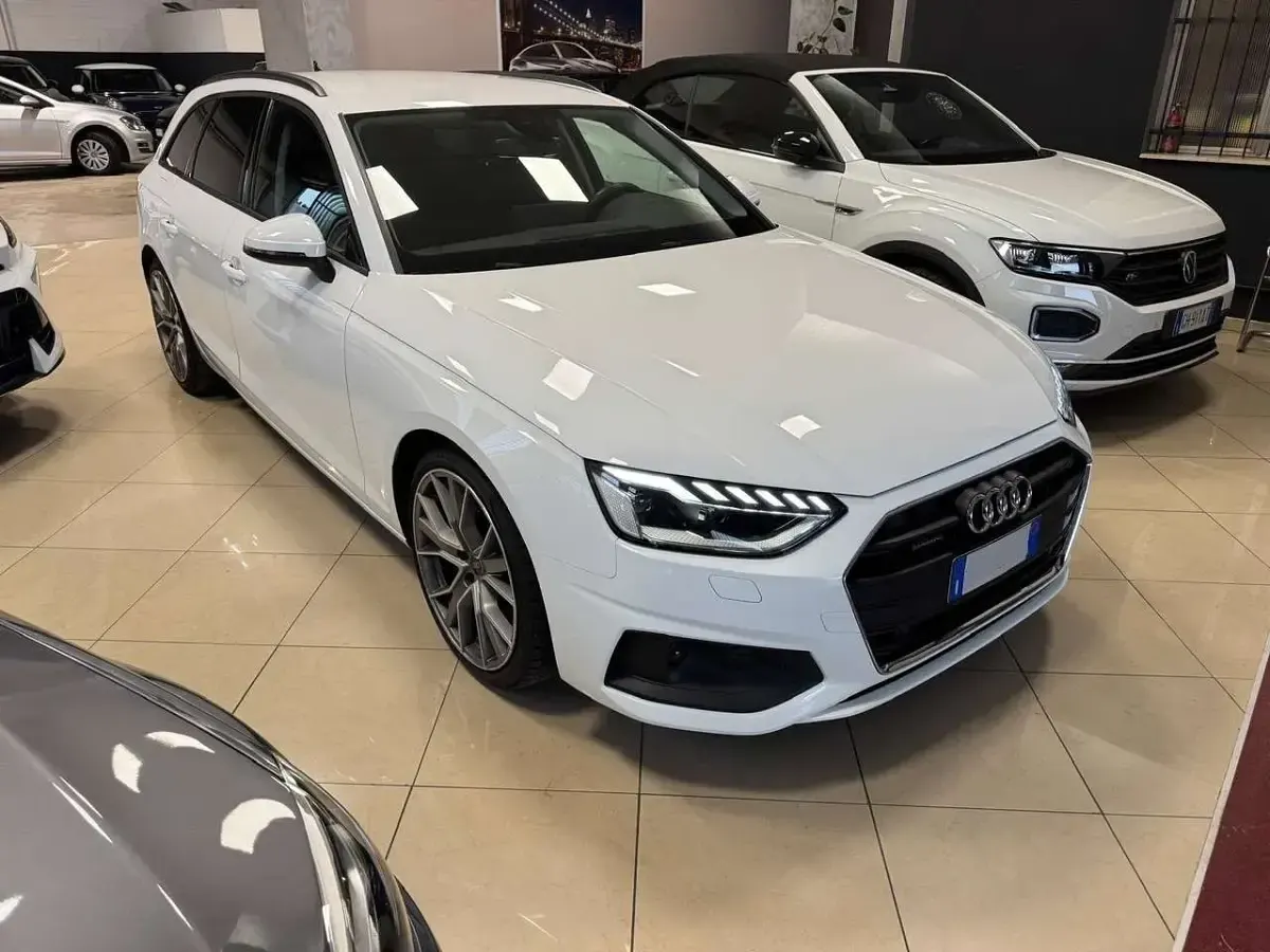Usata Audi A4 204 CV (150 kW) 2021 Bianco Station wagon
