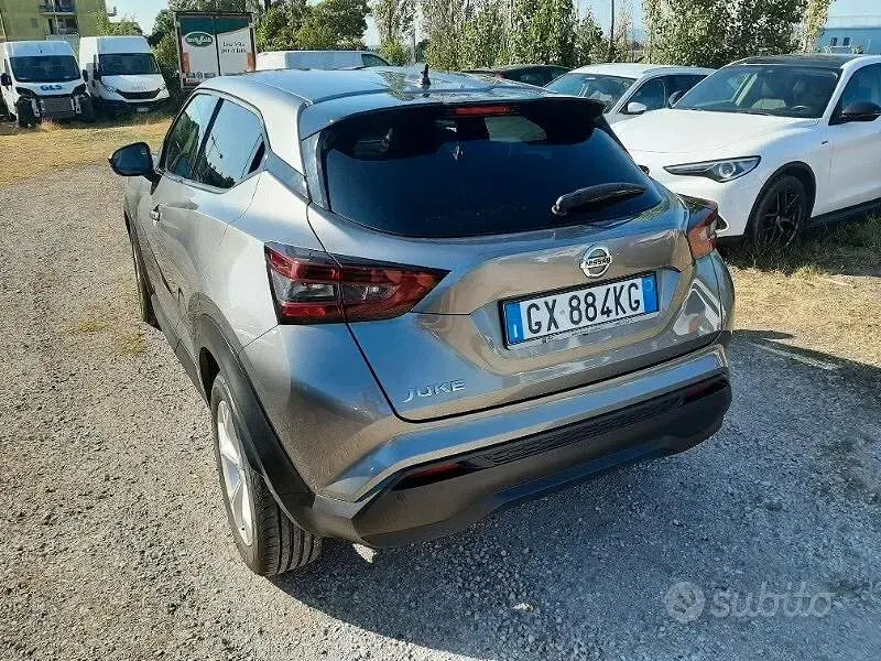 Usata Nissan Juke N-Connecta 114 CV (83 kW) 2022 Grigio SUV