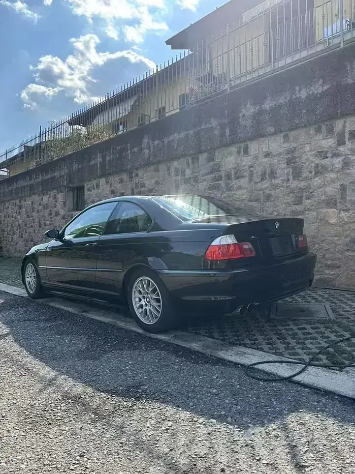 Usata BMW 318 M Sport 143 CV (105 kW) 2024 Nero Coupé