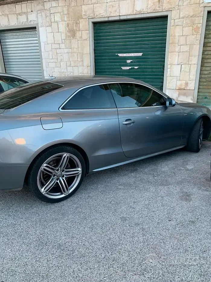 Usata Audi A5 S-Line 177 CV (130 kW) 2011 Grigio Coupé