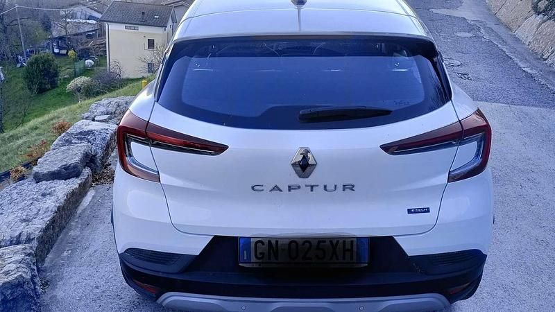 Usata Renault Captur Engineered 92 CV (67 kW) 2023 SUV