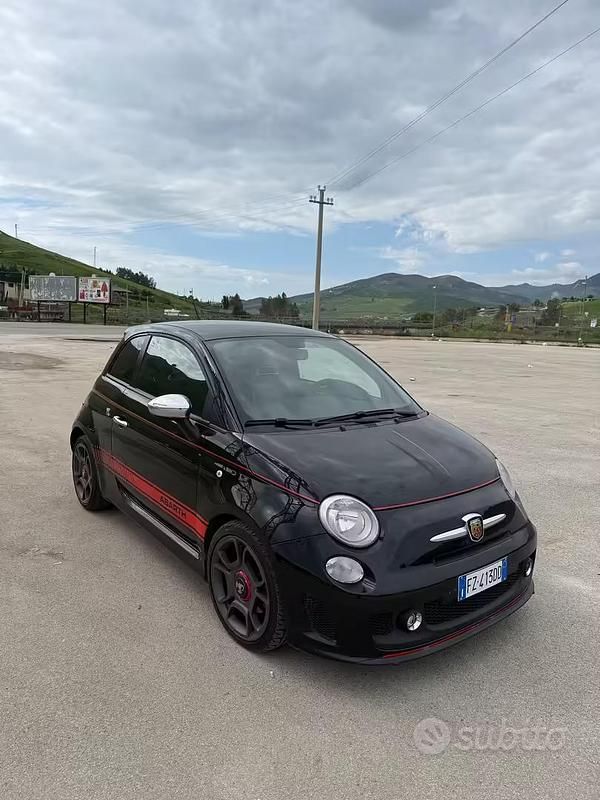 Usata Abarth 500 135 CV (99 kW) 2009 Nero Utilitaria
