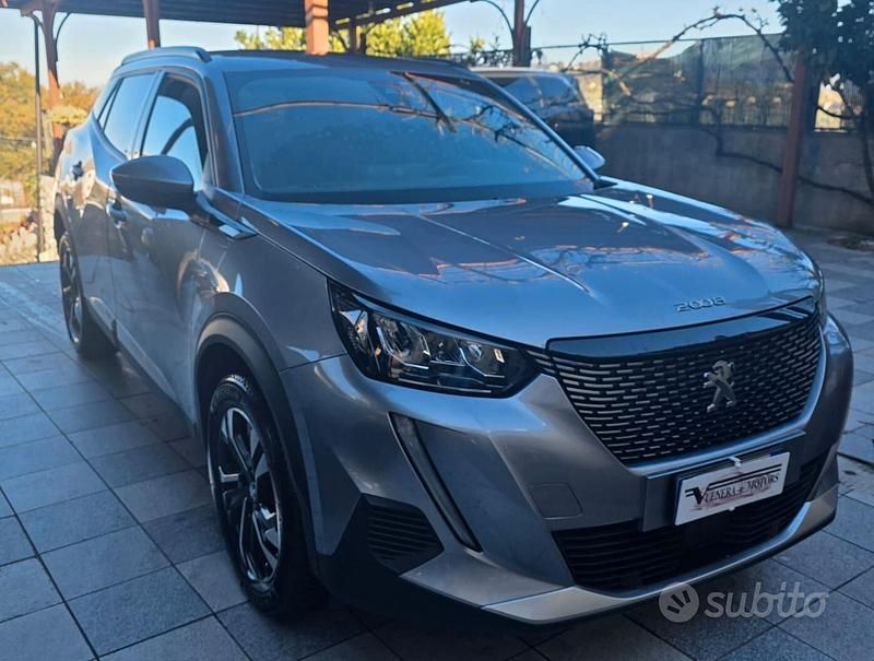 Usata Peugeot 2008 Allure 131 CV (96 kW) 2021 Grigio SUV