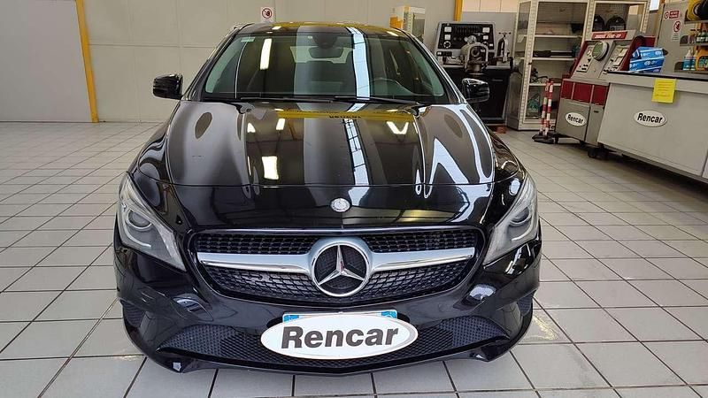 Usata Mercedes CLA220 Shooting Brake Executive 177 CV (130 kW) 2016 Nero Station wagon