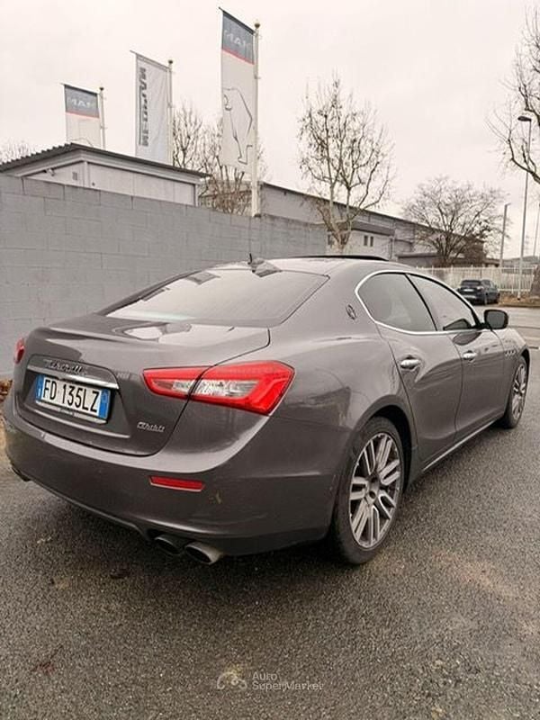 Usata Maserati Ghibli 249 CV (183 kW) 2016 Gray Berlina