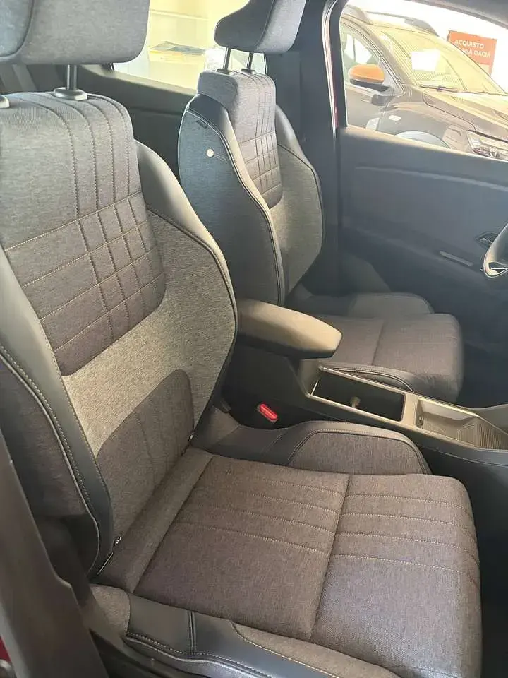 Nuova Renault 4 E-Tech Komfort 77 kW (106 CV) 2026 Carminio tetto nero SUV