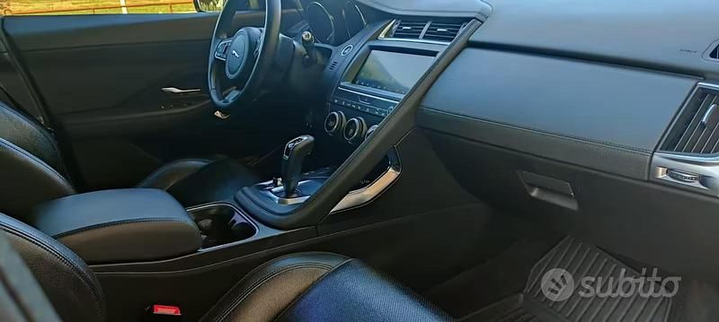 Usata Jaguar E-Pace 2019 Grigio SUV