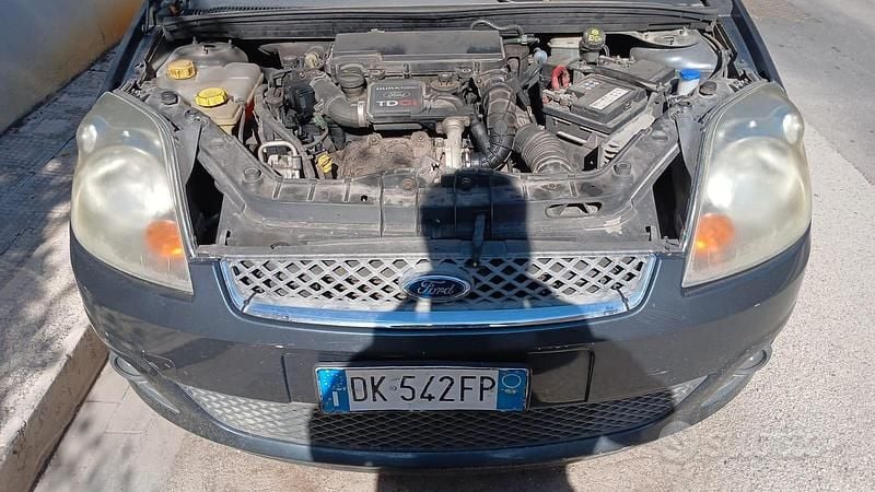 Usata Ford Fiesta 68 CV (50 kW) 2020 Blu Utilitaria