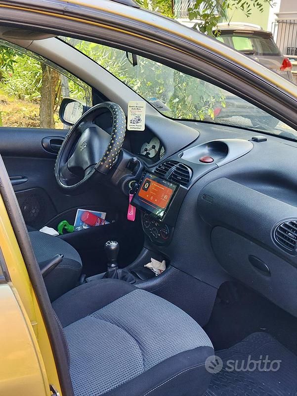 Usata Peugeot 206 68 CV (50 kW) 2005 Giallo Station wagon