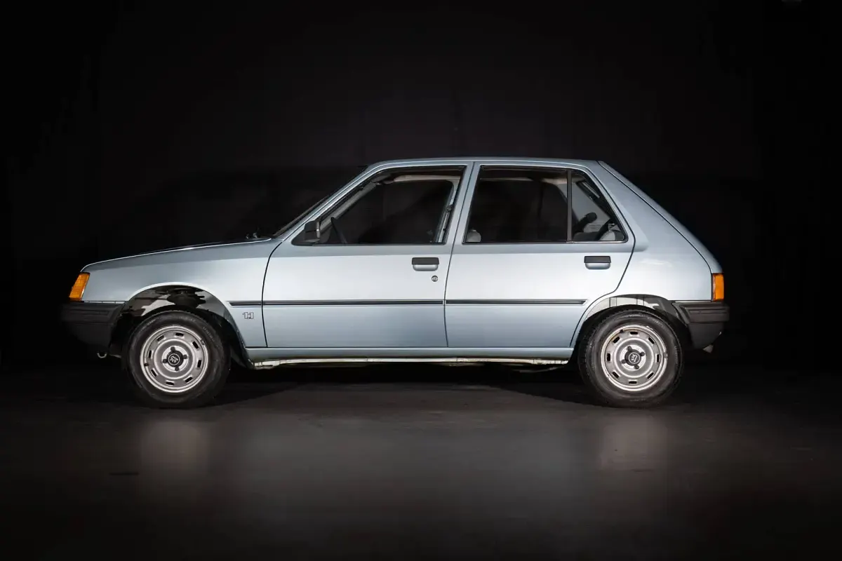 Usata Peugeot 205 50 CV (36 kW) 1984 Blu Utilitaria