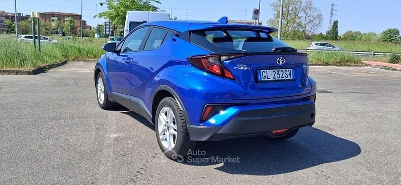 Usata Toyota C-HR Business Edition 98 CV (72 kW) 2022 Blu SUV