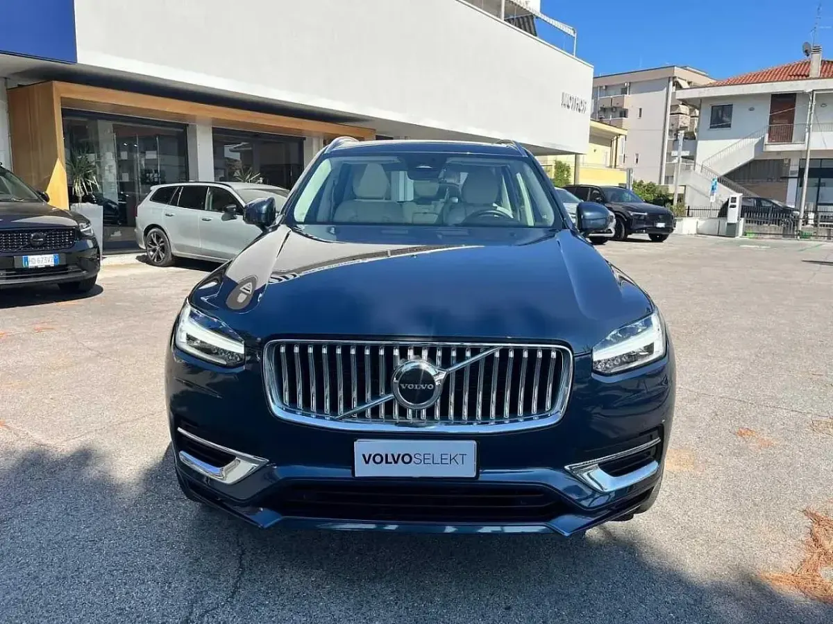 Usata Volvo XC90 Plus 235 CV (172 kW) 2023 Grigio SUV