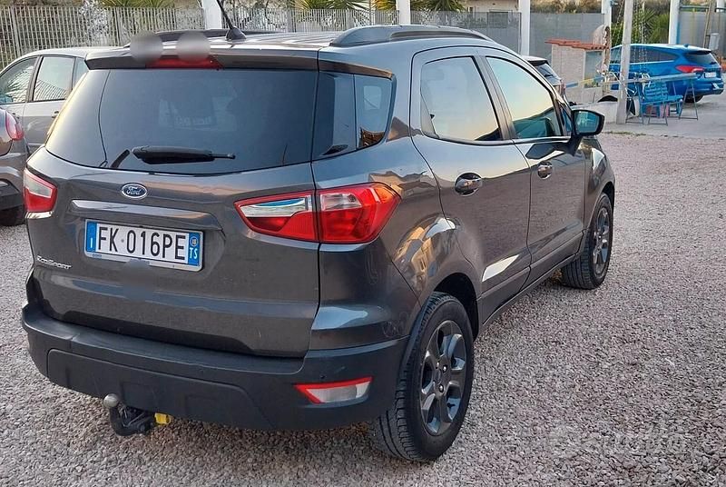 Usata Ford Ecosport Titanium 100 CV (73 kW) 2018 Grigio SUV