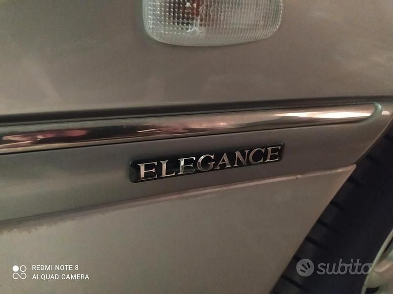 Usata Mercedes C200 Elegance 192 CV (141 kW) 1999 Grigio Berlina