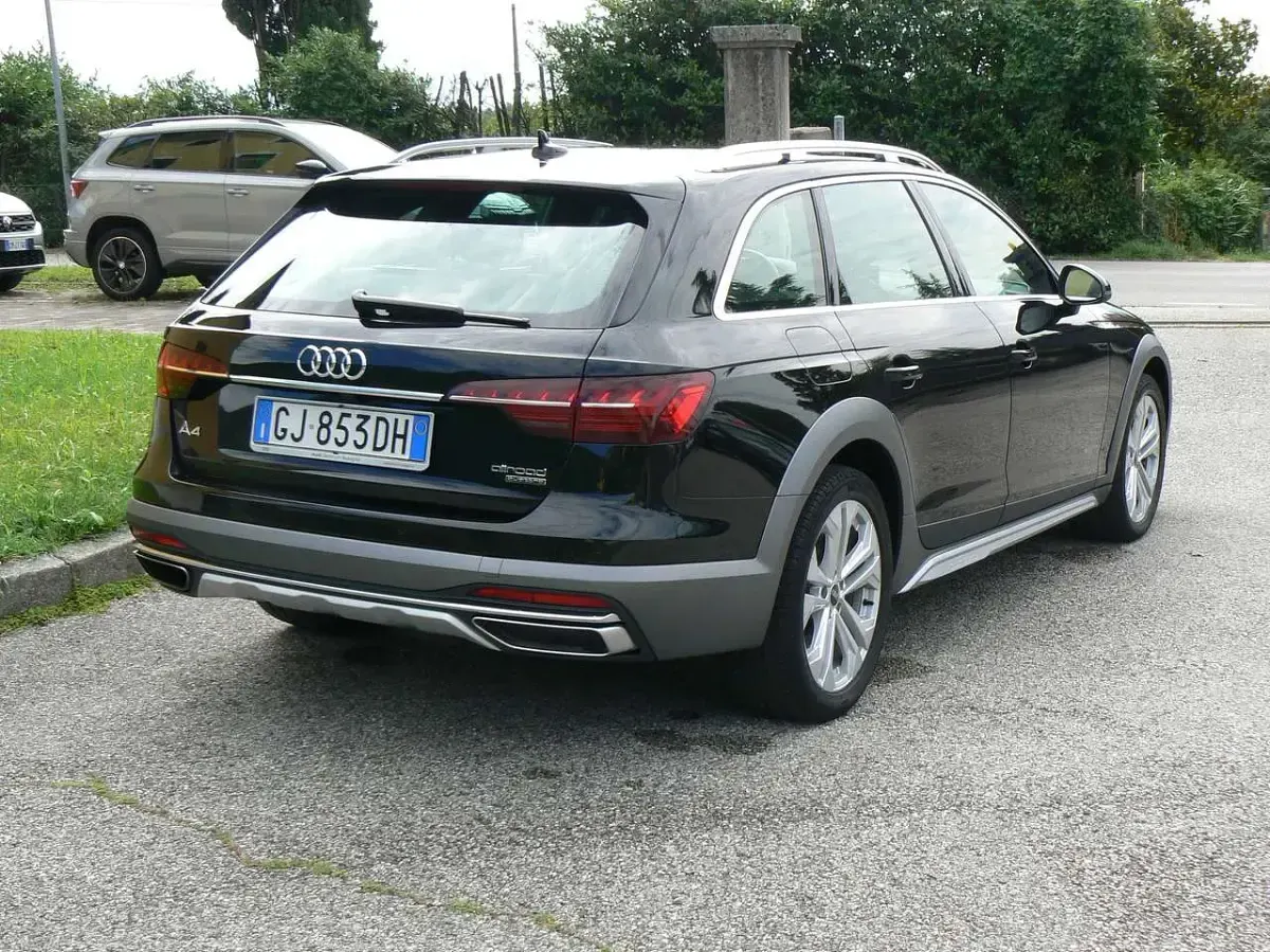 Usata Audi A4 Allroad Business 204 CV (150 kW) 2022 Nero Station wagon