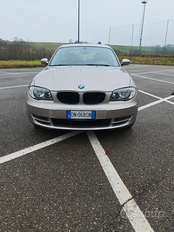 Usata BMW 120 Coupé 177 CV (130 kW) 2008 Grigio Coupé