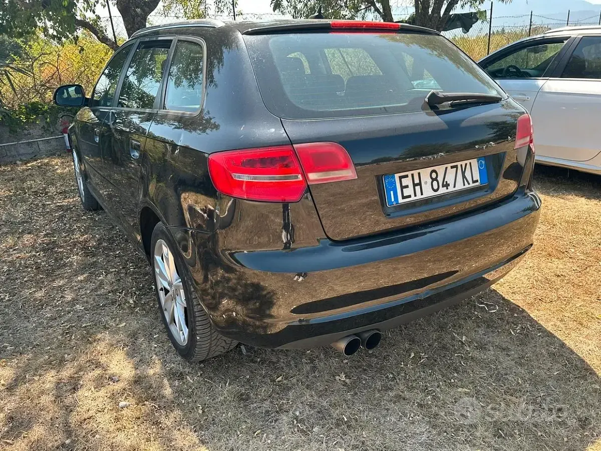 Usata Audi A3 Sportback 105 CV (77 kW) 2011 Nero Utilitaria