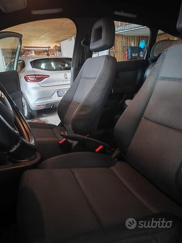 Usata Audi A2 75 CV (55 kW) 2004 Grigio Utilitaria