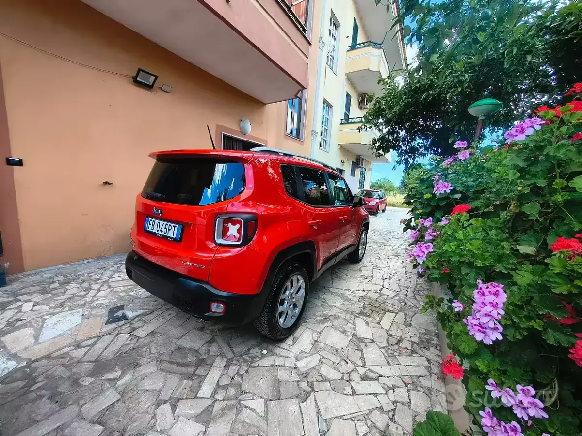 Usata Jeep Renegade 140 CV (102 kW) 2015 Rosso SUV