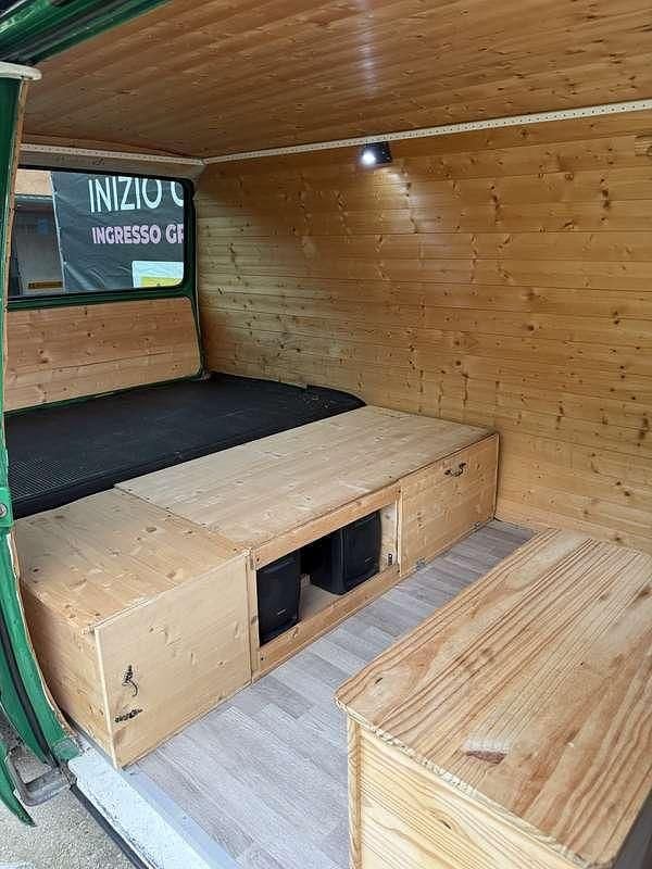 Usata VW T3 57 CV (41 kW) 1988 Verde Furgone