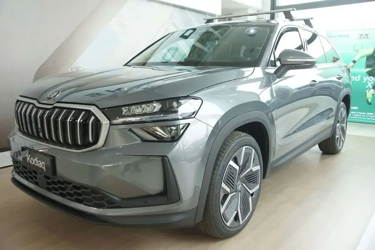 Nuova Skoda Kodiaq Lounge 150 CV (110 kW) 2025 Grigio SUV