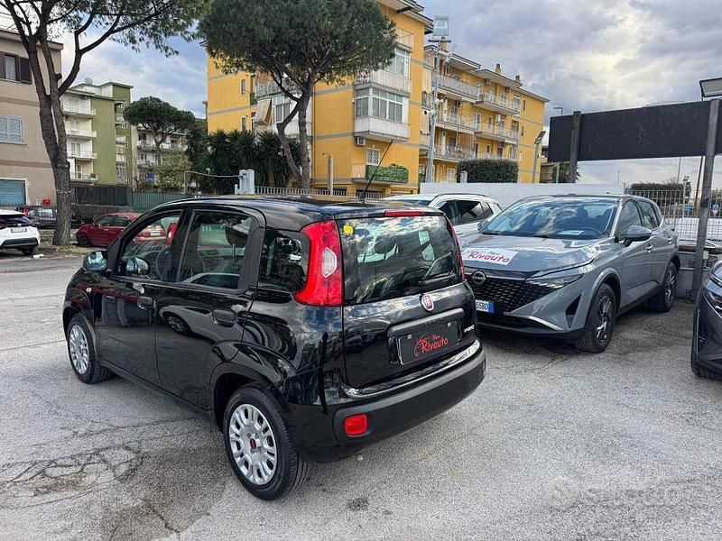 Usata Fiat Panda Easy 70 CV (51 kW) 2022 Nero Utilitaria