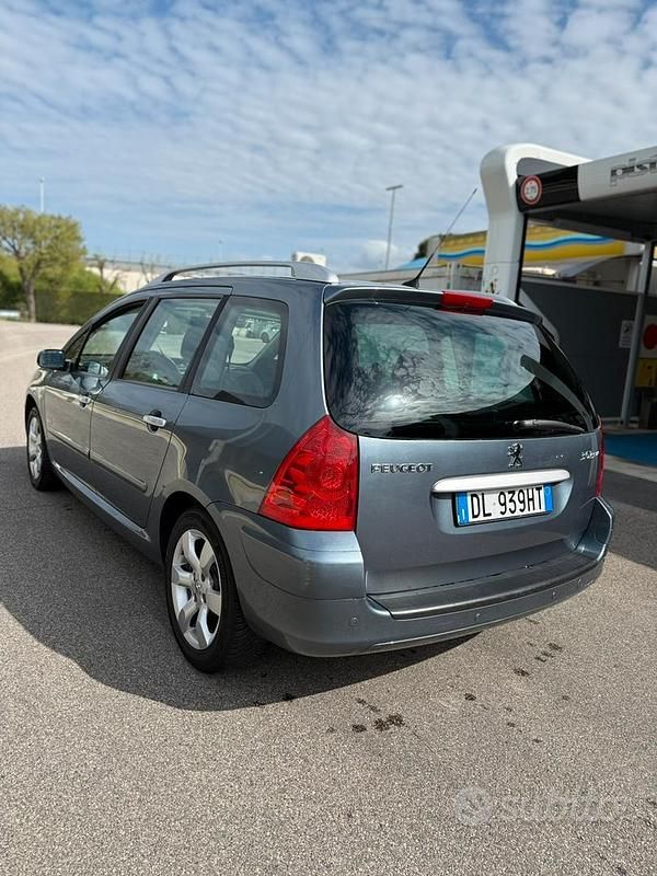 Usata Peugeot 307 109 CV (80 kW) 2007 Grigio Station wagon