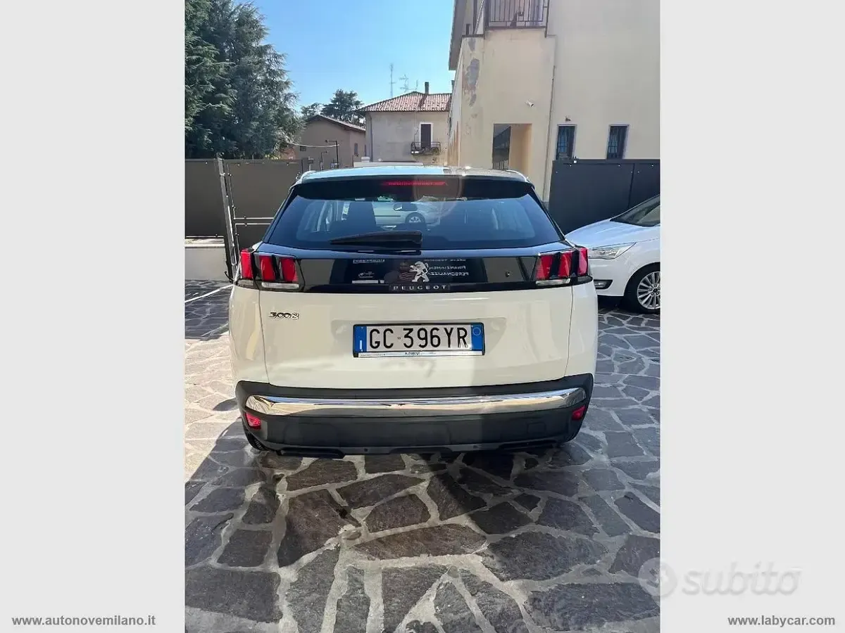 Usata Peugeot 3008 Business-Line 131 CV (96 kW) 2020 Bianco SUV