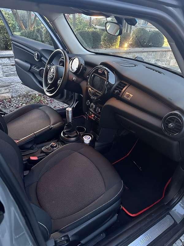 Usata Mini ONE 75 CV (55 kW) 2018 Utilitaria