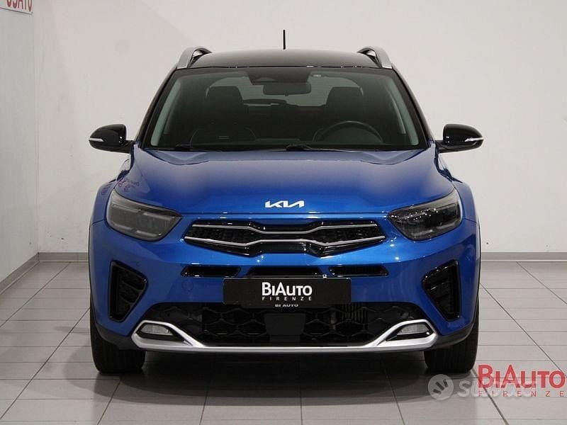 Usata Kia Stonic GT-Line 100 CV (73 kW) 2022 Blu SUV