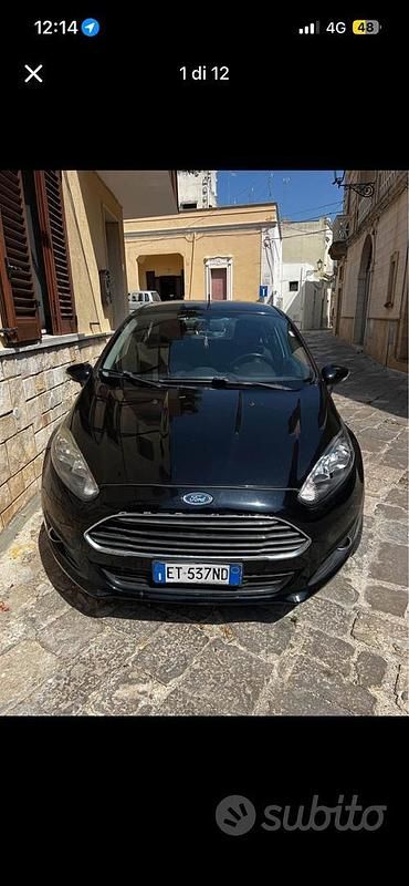 Usata Ford Fiesta 86 CV (63 kW) 2013 Nero Berlina