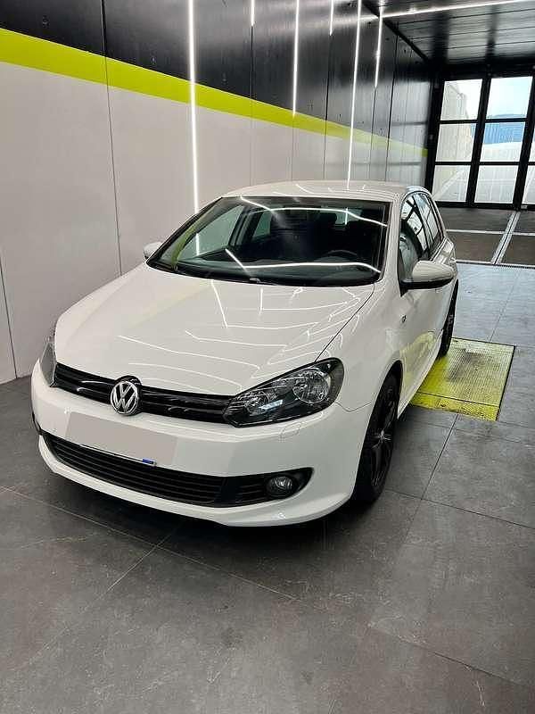 Usata 2010 VW Golf VI Highline Tre volumi | 6500 € (Cara) - Immagine 1/4