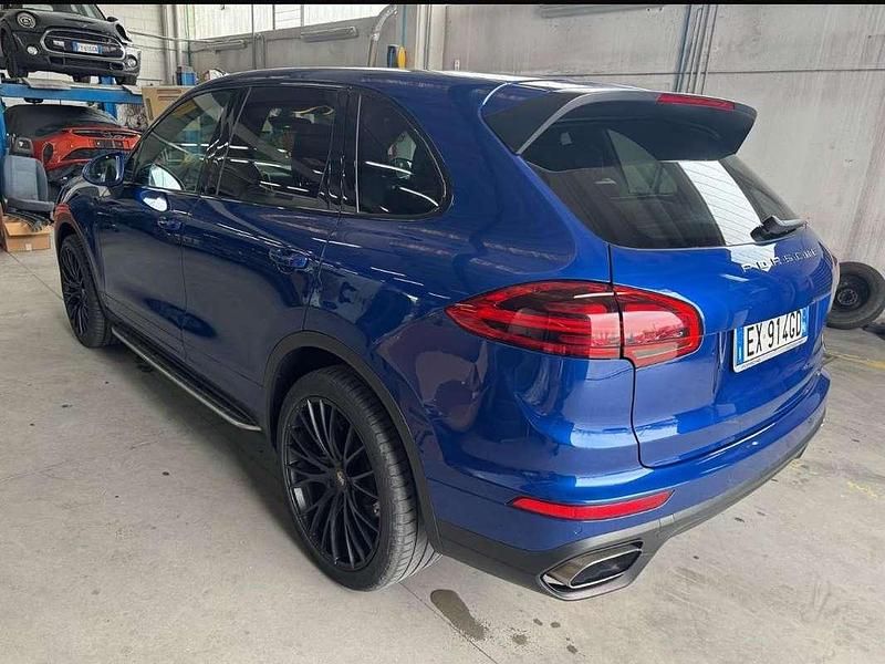 Usata Porsche Cayenne 250 CV (183 kW) 2014 Blu/azzurro SUV