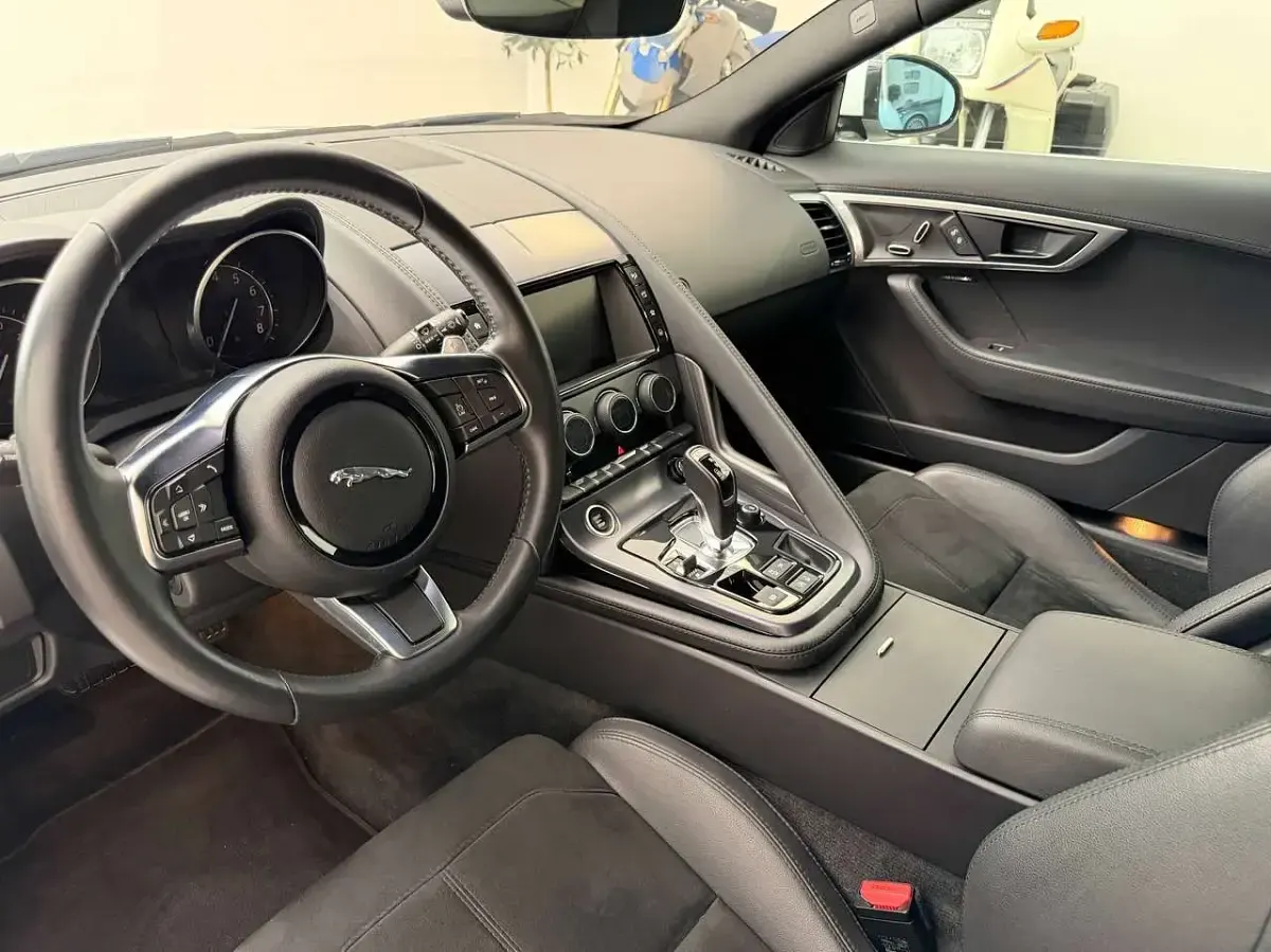 Usata Jaguar F-Type 300 CV (220 kW) 2017 Fuji white Coupé