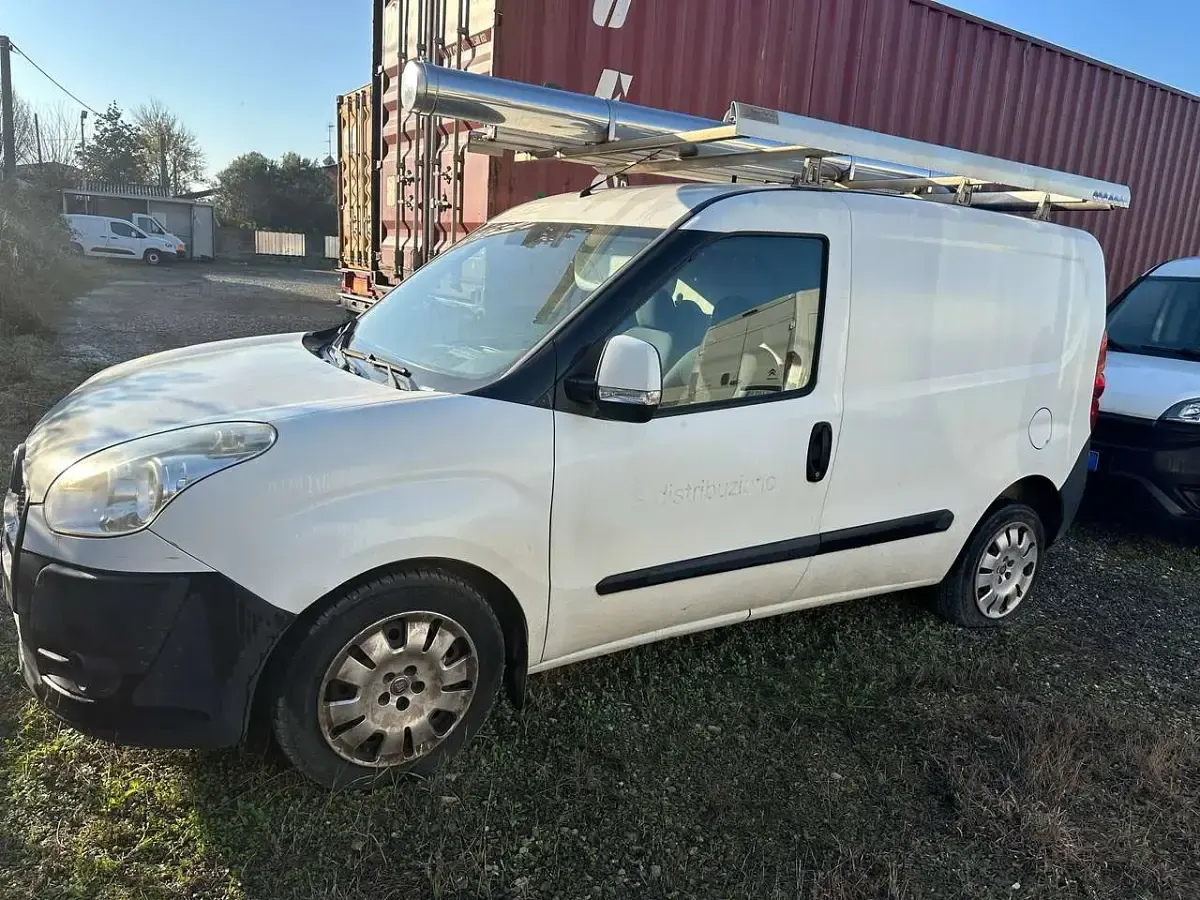 Usata Fiat Doblò 143 CV (105 kW) 2014 Bianco Monovolume