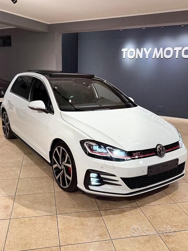Bianco Usata 2019 VW Golf GTI Tre volumi | 27.500 € (Molto cara) - Immagine 1/4