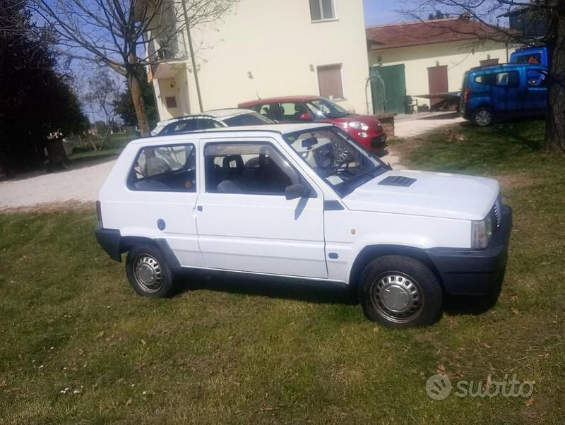 Usata Fiat Panda 34 CV (25 kW) 1989 Bianco Berlina
