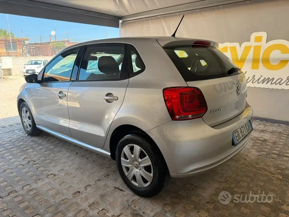 Usata VW Polo Trendline 75 CV (55 kW) 2013 Grigio Utilitaria