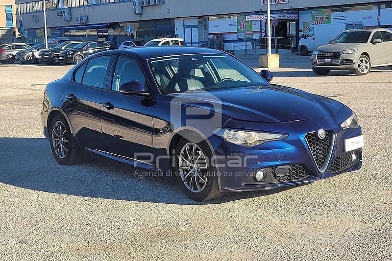 Usata Alfa Romeo Giulia Business 150 CV (110 kW) 2017 Blu Berlina