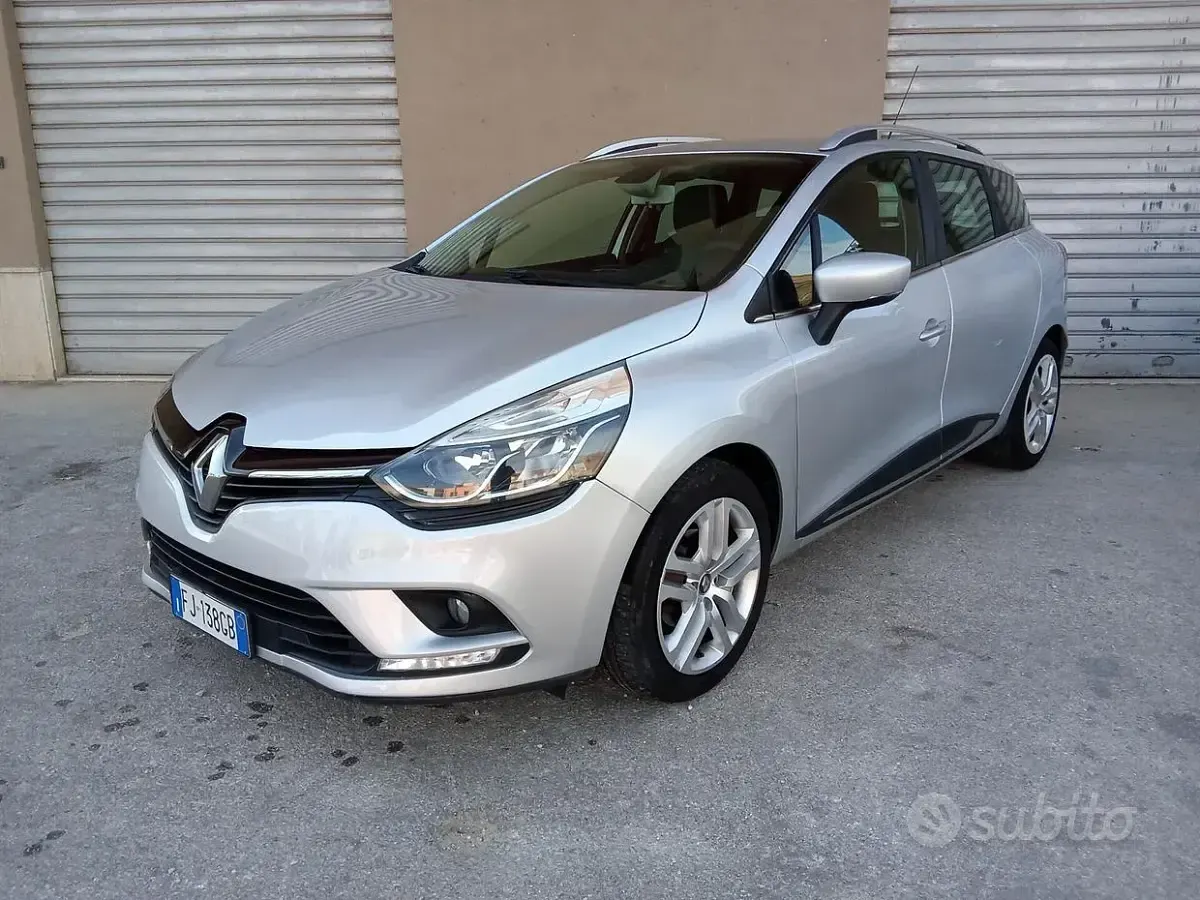 Usata Renault Clio GrandTour Intens 90 CV (66 kW) 2017 Grigio Station wagon
