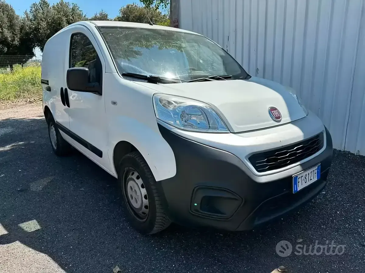 Usata Fiat Fiorino 77 CV (56 kW) 2018 Bianco Monovolume