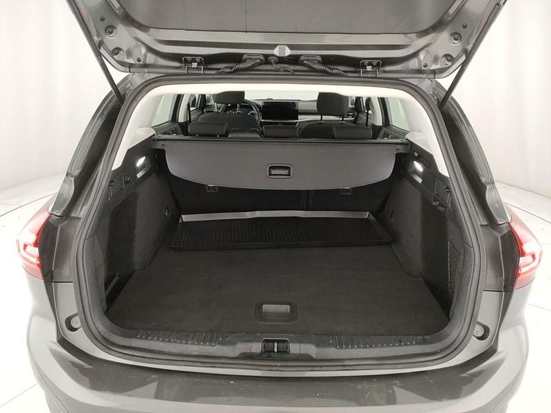 Usado Ford Focus Titanium 116 CV (85 kW) 2025 Gris Familiar