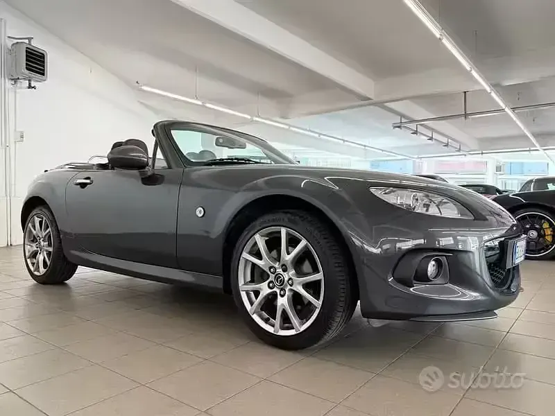 Usata Mazda MX5 126 CV (92 kW) 2013 Grigio Cabrio