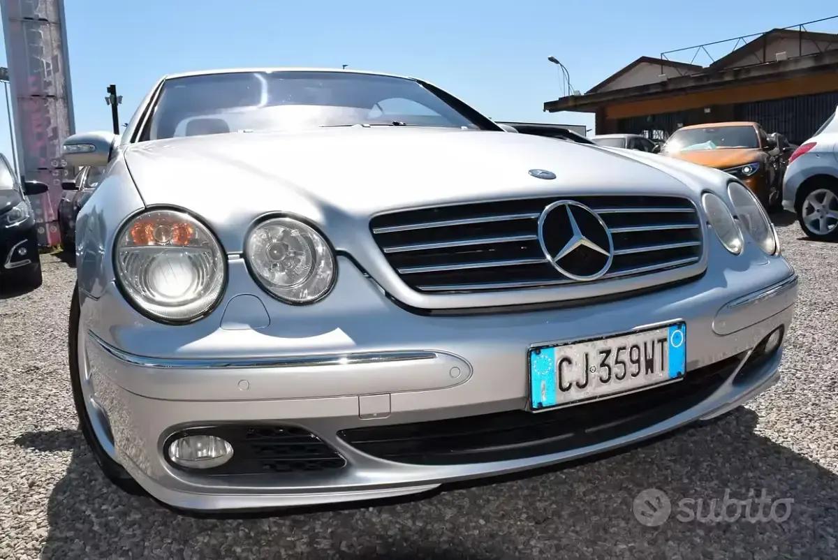 Usata Mercedes CL500 306 CV (225 kW) 2003 Grigio Coupé